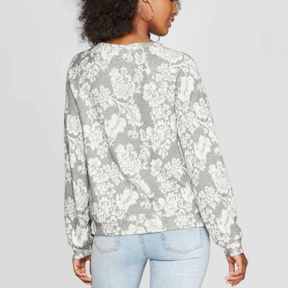 Knox Rose floral pullover - Picture 2 of 8